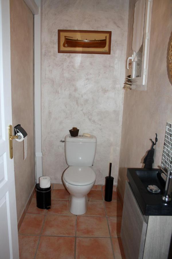 La Villa d'Olivène Cuers Esterno foto